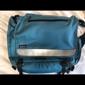Patagonia messenger bag